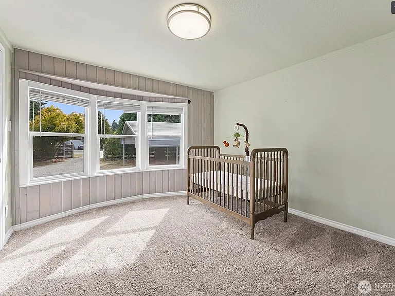 8517 Pepperidge Ln SE — Photo 2