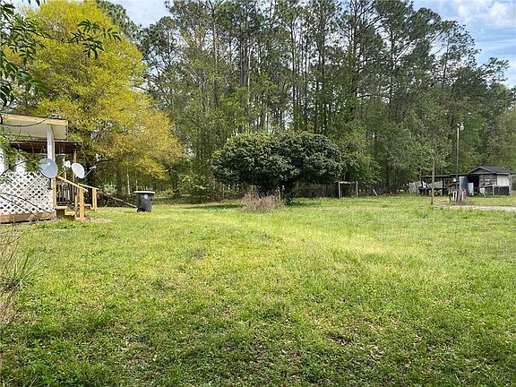 5th image of 16546 Village Green Dr N