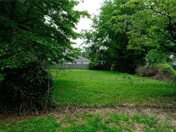 3917 South St, Portsmouth, VA 23707