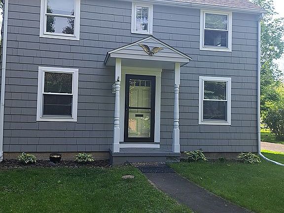 3rd image of 175 Corona Rd
