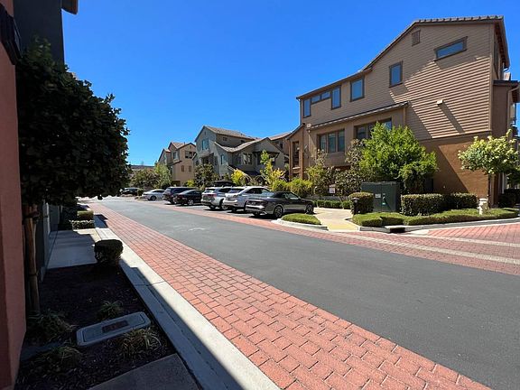 4th image of 3513 Alma Village Cir
