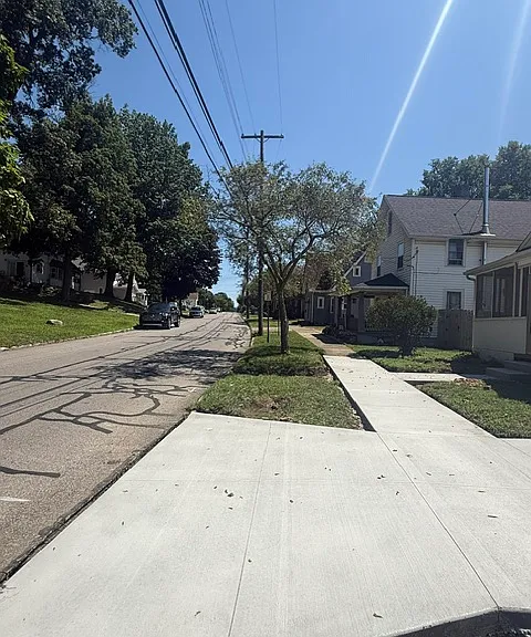 366 W South St — Photo 3