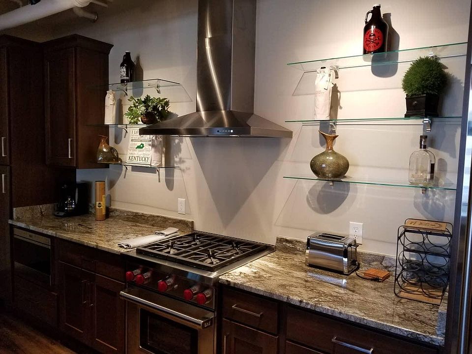1st image of 275 S Limestone St #115