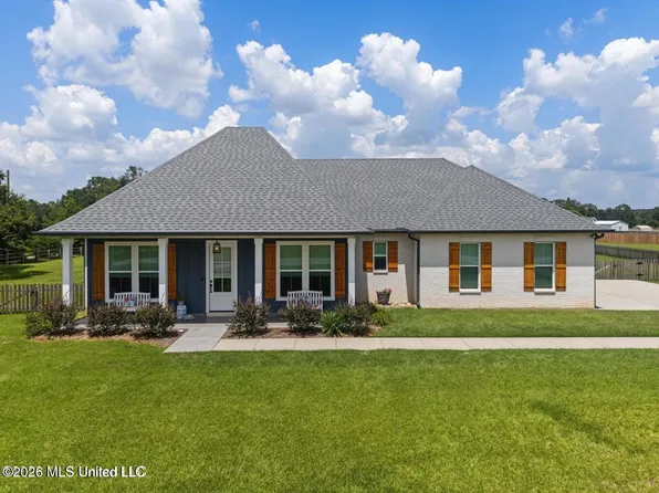 5 S Caesar Oaks Dr, Carriere, MS 39426