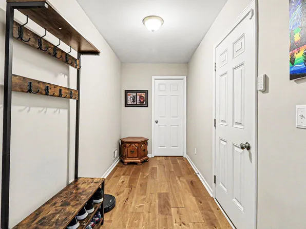 7343 Meridian Dr, Ypsilanti, MI 48197
