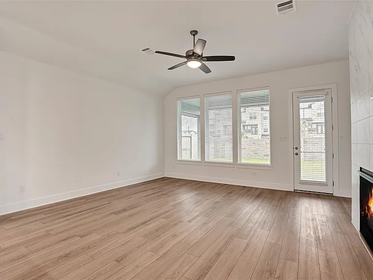 6027 Churchill Springs Ln — Photo 12