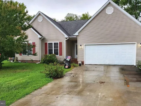 6 Robinson Cir, Seaford, DE 19973