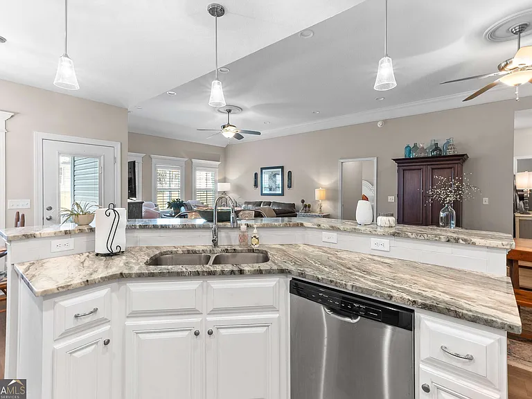 161 Fairway Oaks Dr — Photo 24