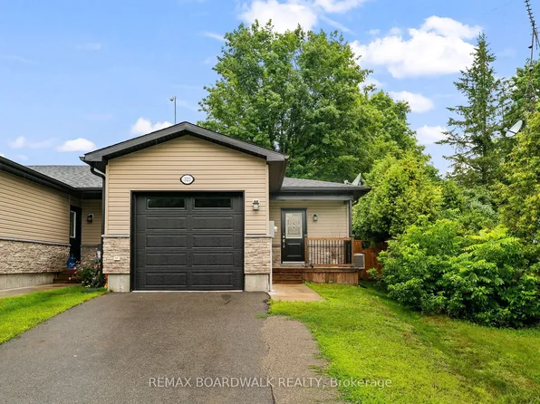 32 David St #D, Edwardsburgh/cardinal, ON K0E 1X0