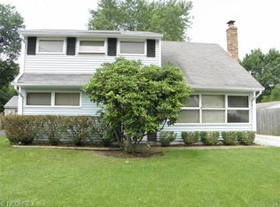 2604 Overbrook Rd, Cuyahoga Falls, OH 44221