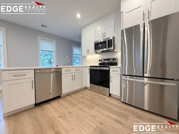 124 Kenrick St, Brighton, MA