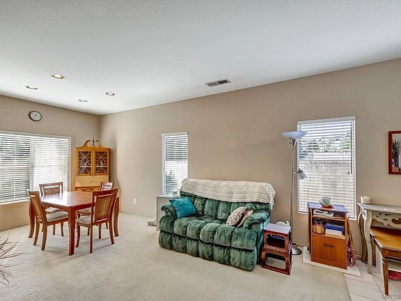 5th image of 695 Sonoma St