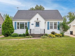 76 Canterbury Ln, Buffalo, NY 14217