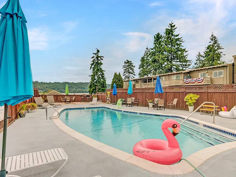 4050 W Lake Sammamish Pkwy NE #204 — Photo 24