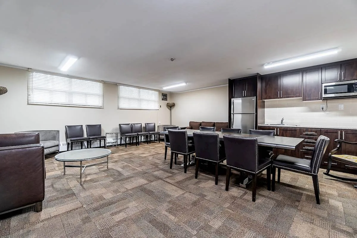 Glencrest Terrace Apartments — Photo 1