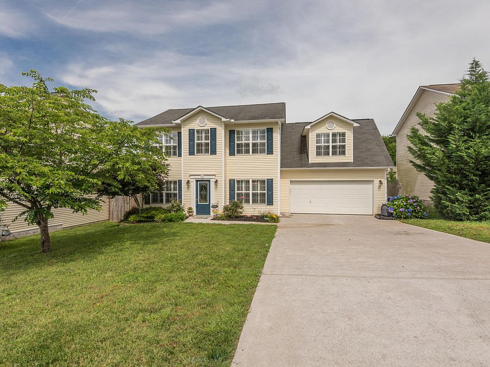 1st image of 4464 Oakbank Ln