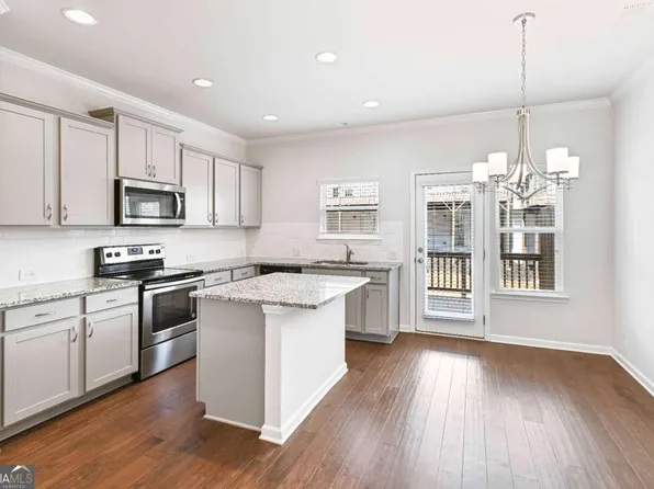 1736 Liberty Pkwy NW, Atlanta, GA 30318