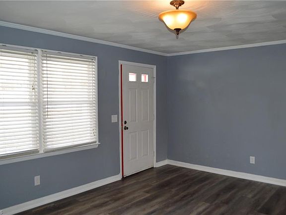 3rd image of 315 Herring St