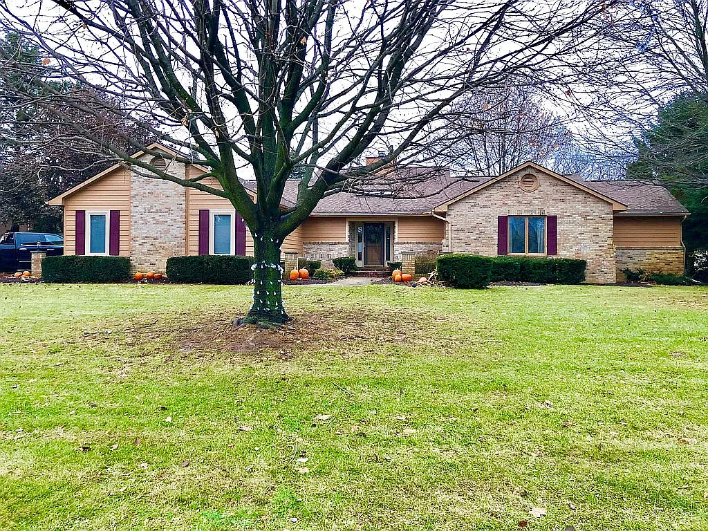10083 Wexford Ct photo 1