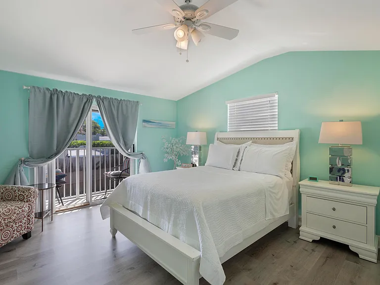 832 Green St #1 — Photo 19