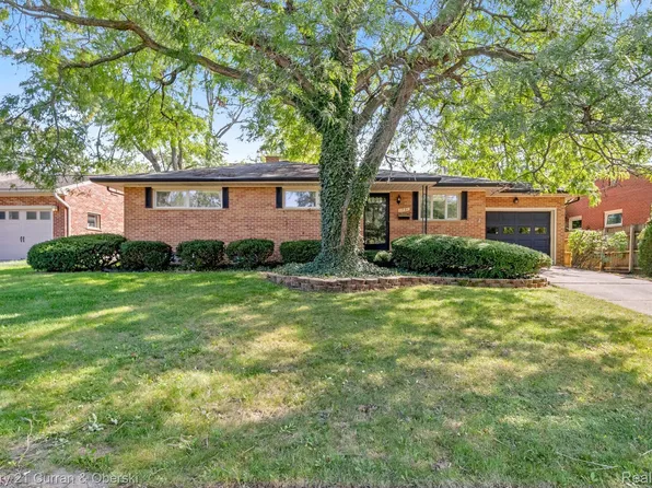 1731 Winsted Blvd, Ann Arbor, MI 48103