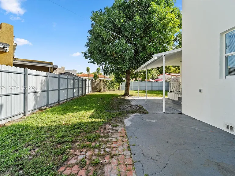 255 Beacom Blvd #DOWNSTAIRS — Photo 17