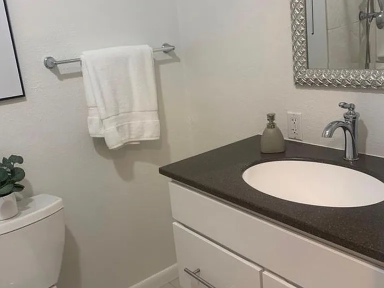 1233 N Ogden St #509 — Photo 9