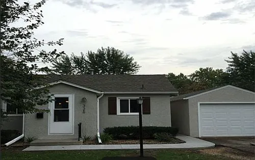 326 7th Ave W Photo 1
