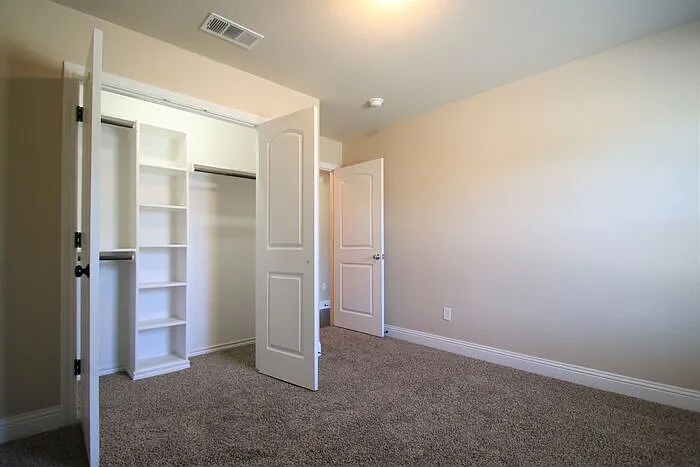 131 Sunburst Ct — Photo 12