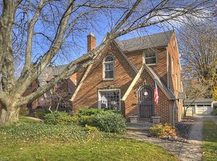 785 Wagar Rd, Rocky River, OH 44116