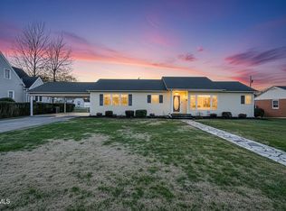 205 Daytona Pl, Elizabethton, TN 37643