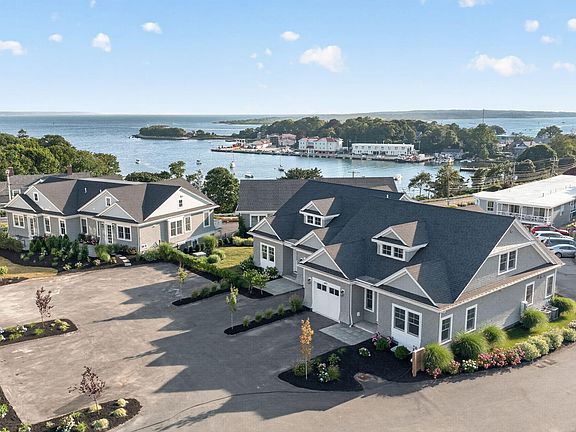 2nd image of 533 Woods Hole Road UNIT B101