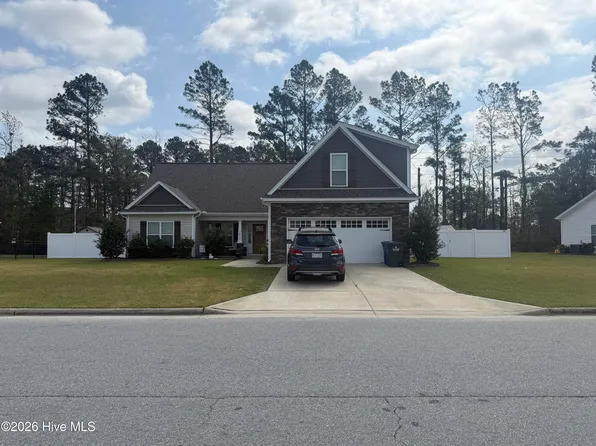 3813 E Baywood Lane, Greenville, NC 27834