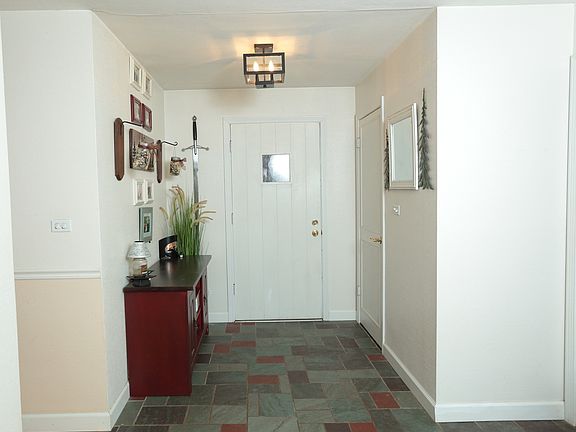 3rd image of 8707 Oakwood Dr