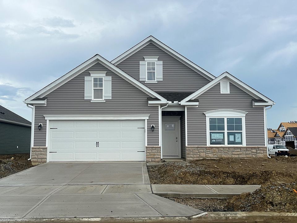 1st image of 475 Ashley Dr