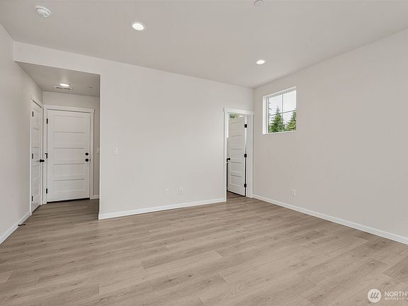 5th image of 12087 127th Avenue E #56