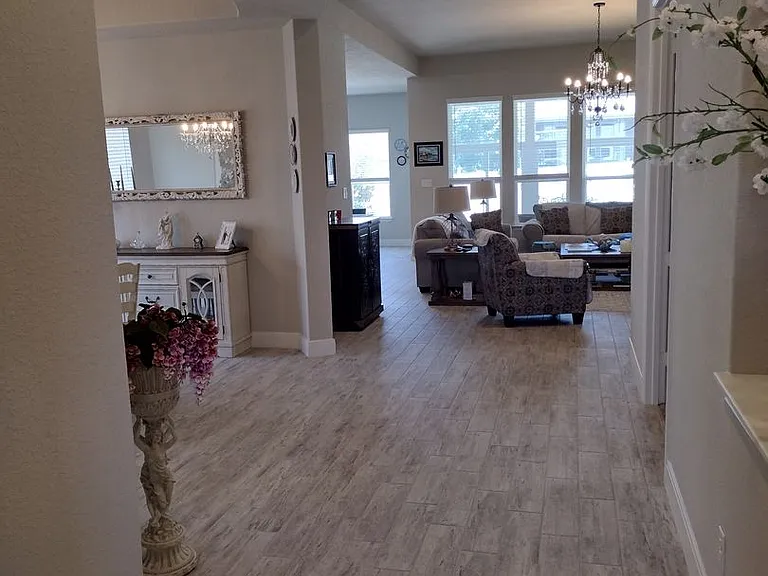 12307 Merritt Villa — Photo 2