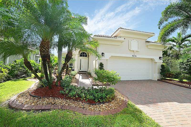 Home For Sale In Heron Bay