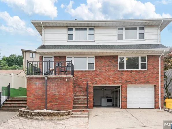 2 Carlen Ct, Fairview, NJ 07022
