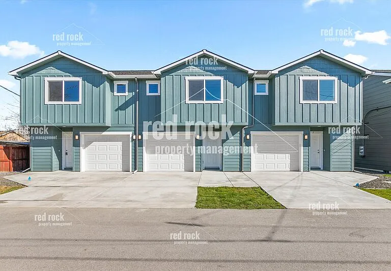 7113 E Pacific Way #2 — Photo 1