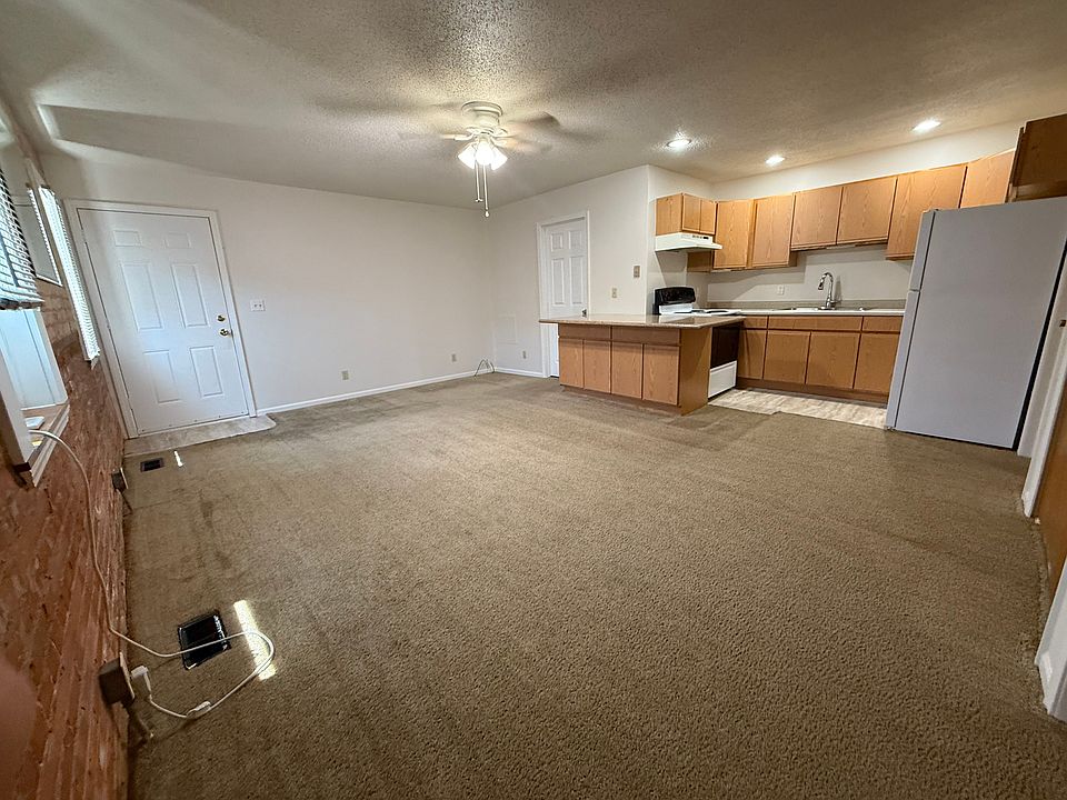1st image of 140 S Saginaw St #2