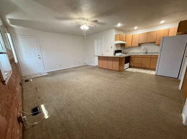 140 S Saginaw St #2, Byron, MI 48418
