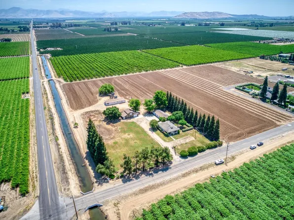 7068 S Englehart Ave, Reedley, CA 93654