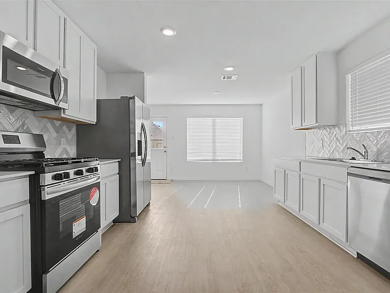 6323 Geyser Starish Dr — Photo 8