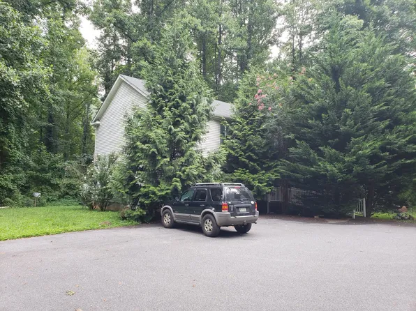 1669 E Cope Creek Rd APT 1, Sylva, NC 28779