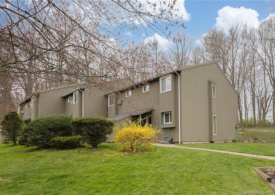 1st image of 31 McKenna Dr