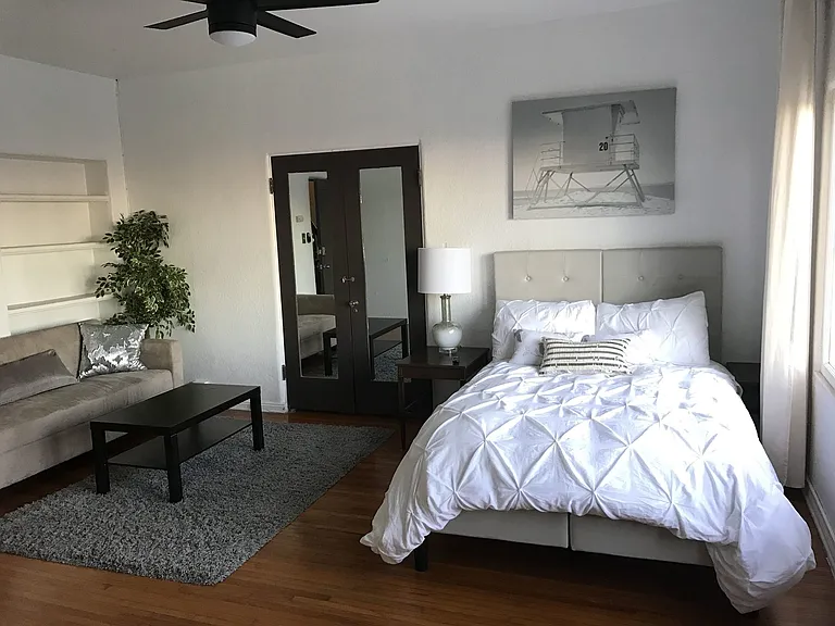 Bluff Pl — Photo 1