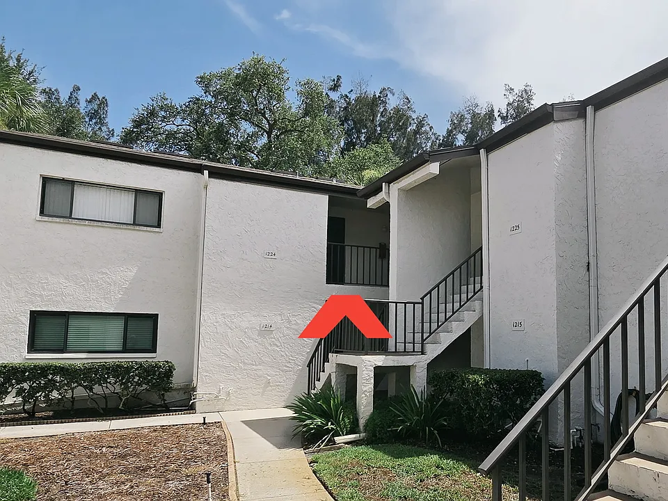 700 Starkey Rd #1224