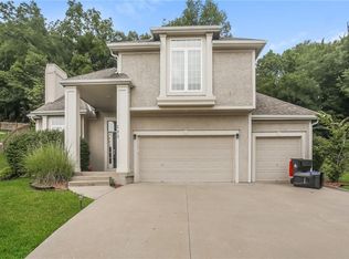 133 NE Misty Meadow Ct, Lees Summit, MO 64064