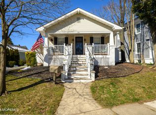 34 Brown Pl, Red Bank, NJ 07701